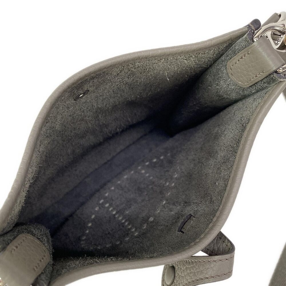 Hermès Evelyne TPM Amazone Shoulder Bag - Picture 10 of 16